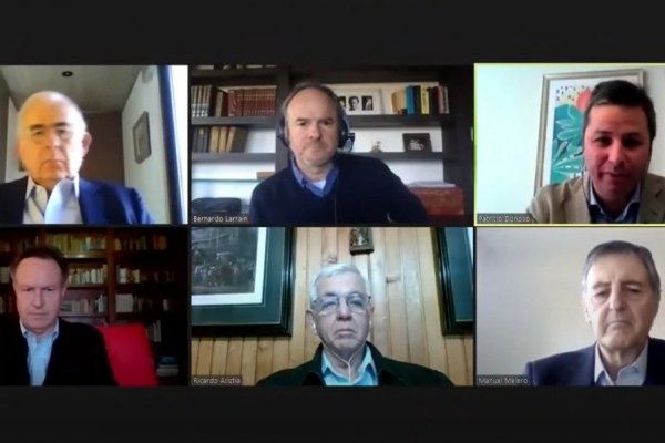 <p>Empresarios proponen repensar el modelo de desarrollo chileno</p>