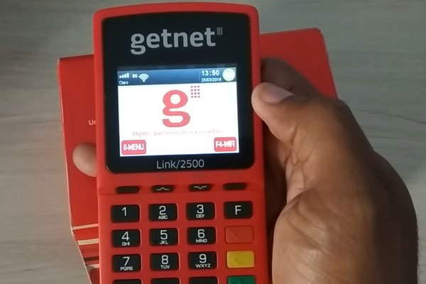 <p>Los POS de Getnet han sido probados por los ejecutivos de Santander.</p>