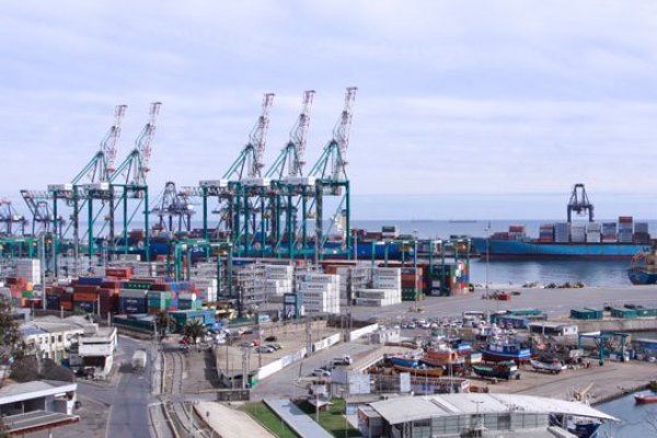 Exportaciones logran frenar caídas de la mano de los productos mineros