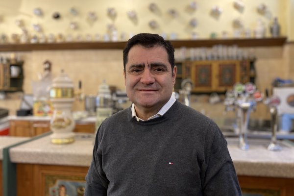 El tradicional restaurante Elkika de Providencia se prepara para reabrir sus puertas