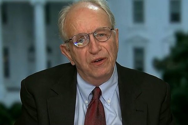 Peter Hakim, del Inter-American Dialogue: “La estrategia de Trump es mantener a su base unida y esperar un error de Biden”