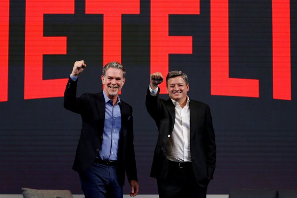 Netflix pronostica crecimiento débil y nombra un segundo CEO