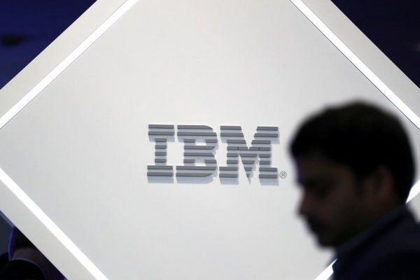 IBM supera estimaciones de ganancias mientras clientes aceleran el cambio a la nube