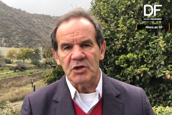 <p>Ahora en DF: Chile Vamos decide no acudir al TC por retiro de fondos y oposición celebra anuncio</p>