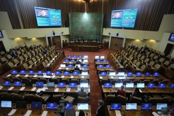 Retiro de pensiones: proliferan proyectos para obligar a pagar a deudores de pensión alimenticia