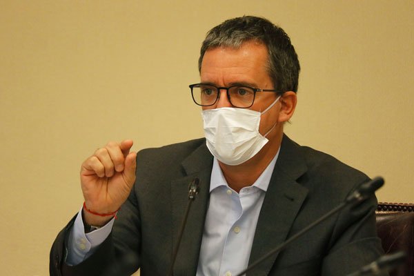 Senador Harboe pide al gobierno postergar las licitaciones de casinos
