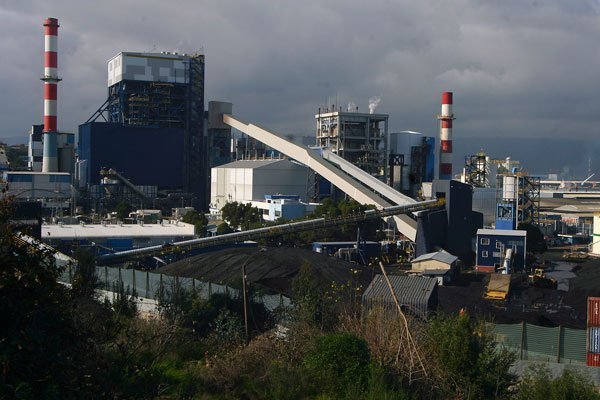 Aprueban en particular proyecto que prohíbe instalación y funcionamiento de termoeléctricas a carbón
