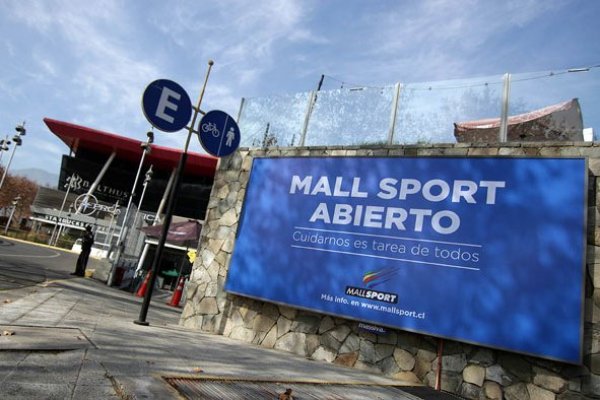 Plaza Egaña, Mall Sport y Casa Costanera abren una parte de sus tiendas