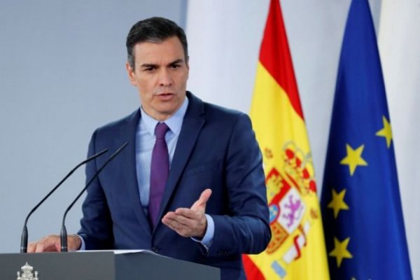 Pedro Sánchez sobre "exilio" de Juan Carlos I: "no se juzga a instituciones, se juzga a personas"