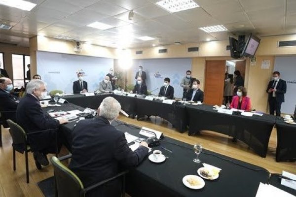 Piñera y ministros coordinan puesta en marcha de plan de desconfinamiento “Paso a Paso”