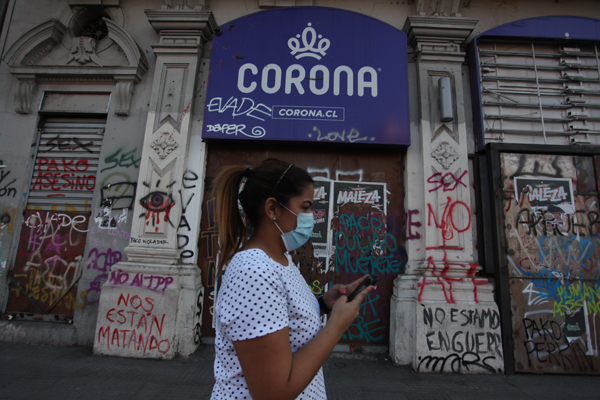Declive de Corona partió en 2018 por menores ventas y la debilidad de su negocio financiero
