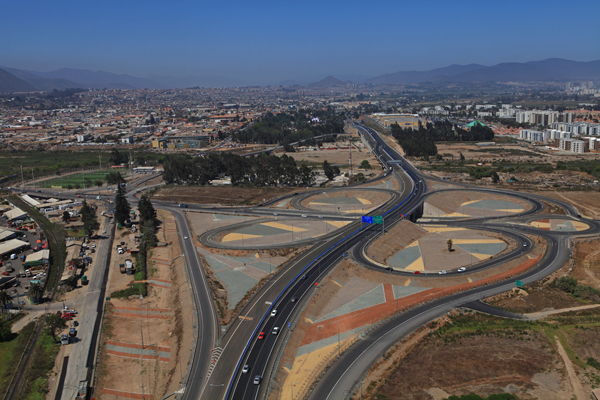 <p>DIF, el fondo holandés que está apretando el acelerador en las carreteras chilenas</p>