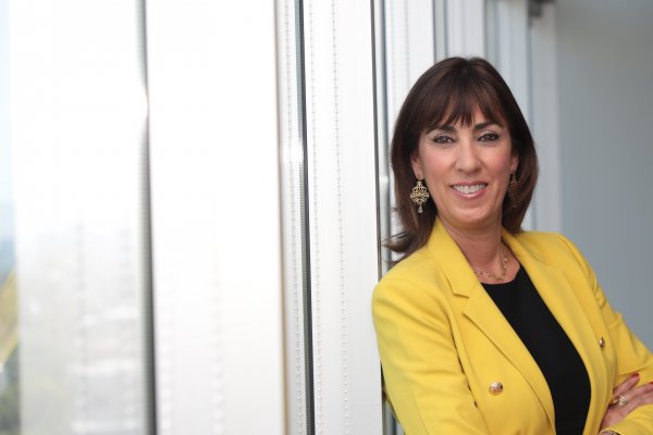 <p>Mónica Zalaquett, ministra de la Mujer y Equidad de Género conversa con Marily Lüders</p>