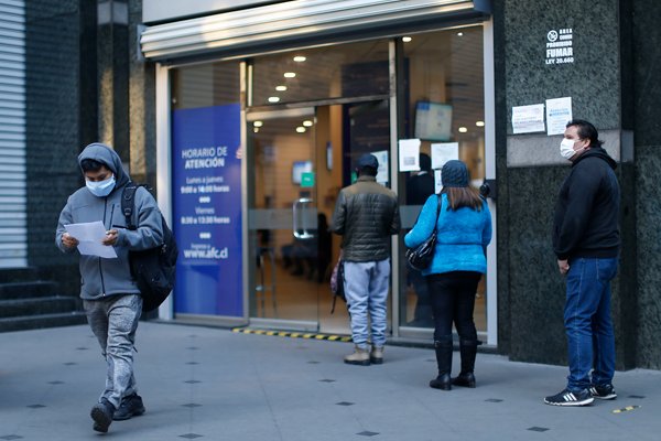 Gobierno hará propuesta para que trabajadoras de casa particular se unan al seguro de cesantía