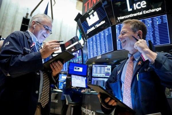 Mientras el S&P 500 y Nasdaq vuelven celebrar y a romper récord, el IPSA se hunde
