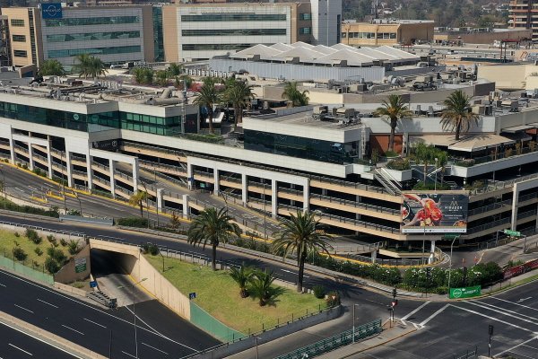 Reevaluación de flujos contables en centros comerciales provocan pérdidas de Cencosud