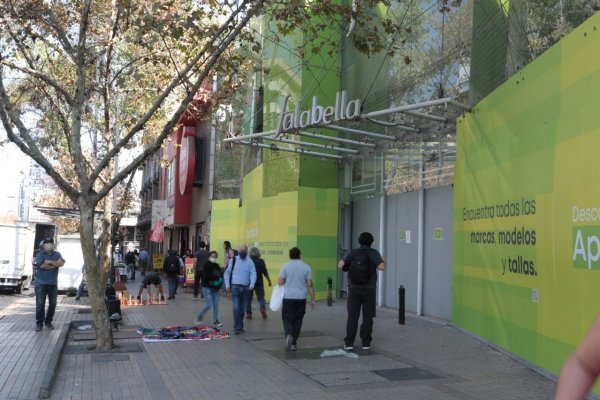 Falabella reforma tienda en Lyon para fortalecer el despacho a domicilio