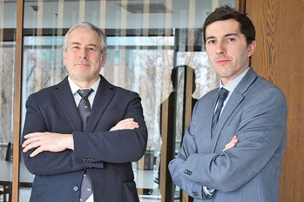 Albagli Zaliasnik reestrena área de práctica