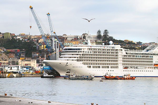 Operadora del terminal de pasajeros de Valparaíso demanda a EPV para poner fin a la concesión