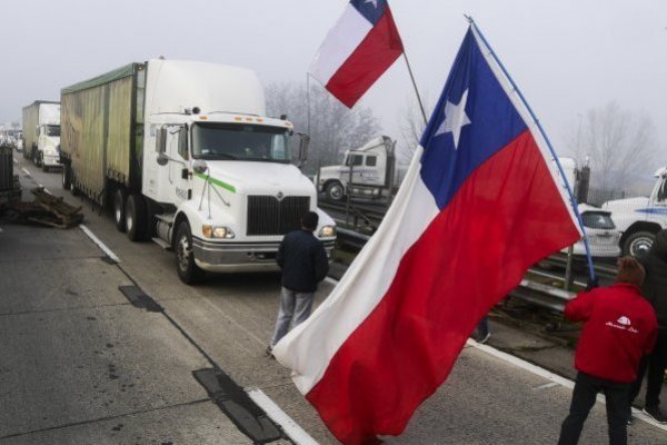 <p>Ahora en DF: Camioneros suspenden paro en medio de acusación constitucional contra el ministro Pérez</p>