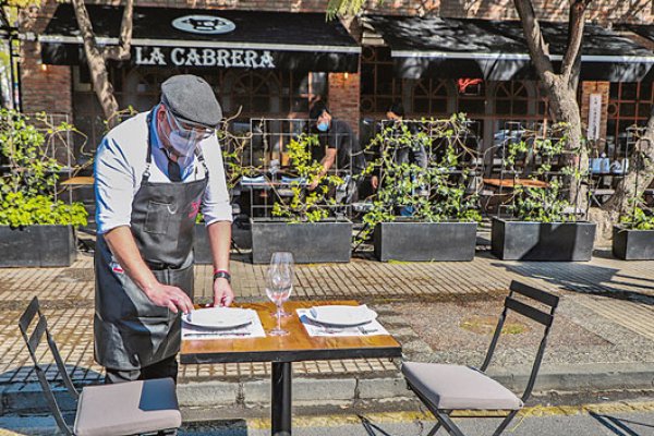 Parrillada La Cabrera apuesta por Isidora Goyenechea