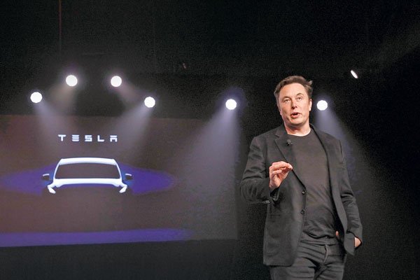 <p>Tesla superó en agosto a Toyota como el fabricante de autos más valioso del mundo. Foto: Bloomberg</p>