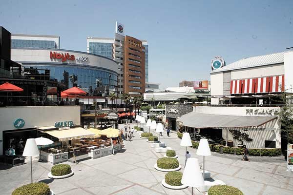 Accionista de Parque Arauco cuestiona operaciones de Jack Mosa en la sociedad y solicita a la CMF que se pronuncie