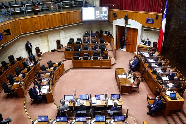Migración: Escaso avance ha tenido en el Senado la votación en particular del proyecto
