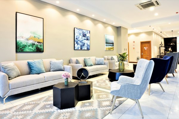 Hoteles en Santiago comienzan a reactivarse de forma parcial y apuntan a una total operatividad en noviembre