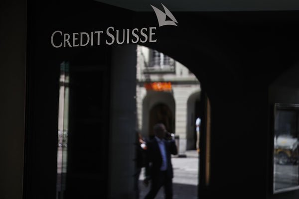Vientos de megafusión: Aseguran que Credit Suisse y UBS están en conversaciones