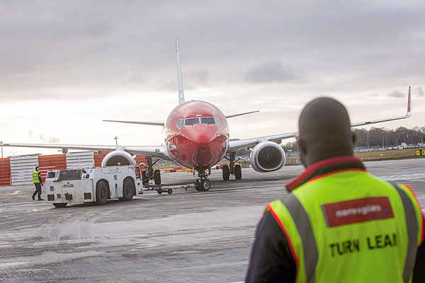 <p>Varias aerolíneas han cerrado rutas al país trasandino. Foto: Bloomberg</p>
