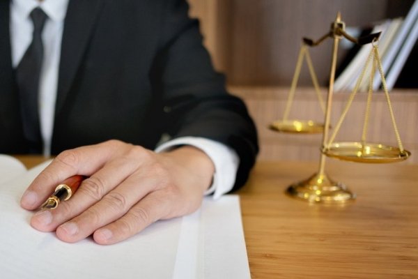 Pellegrini & Cía ficha a abogado especialista en litigios y arbitrajes