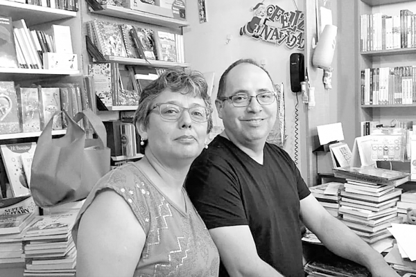 A un año del 18-O: La resistencia de Librería Qué Leo del Parque Forestal