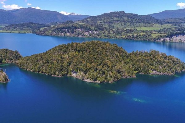 Las otras islas en venta en el sur de Chile