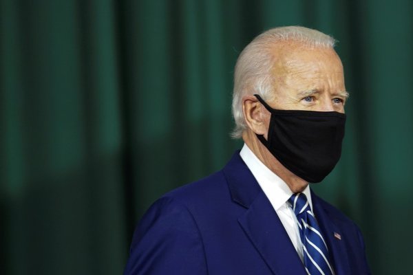 A horas del primer debate presidencial de EEUU, Biden presenta su declaración de impuestos y llama a Trump a hacer lo mismo