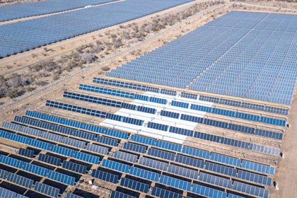 Atlas Renewable Energy inició pruebas de baterías para almacenar energía en su laboratorio de I+D