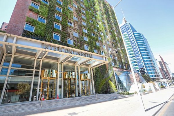 <p>La gestora opera cuatro de los hoteles más exclusivos de Santiago: The Ritz Carlton, Sheraton San Cristóbal, Intercontinental y Crown Plaza. Foto: José Montenegro</p>