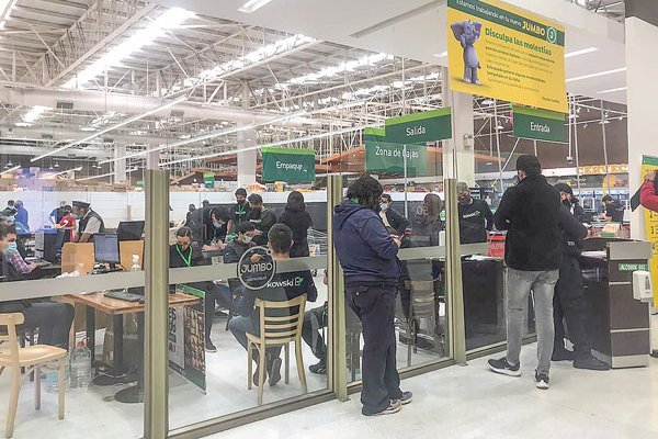 No solo Costanera Center: Los otros puntos estratégicos de Cencosud para instalar dark stores