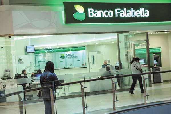 <p>Banco Falabella explica falla que provocó caída de página web y app de la firma</p>