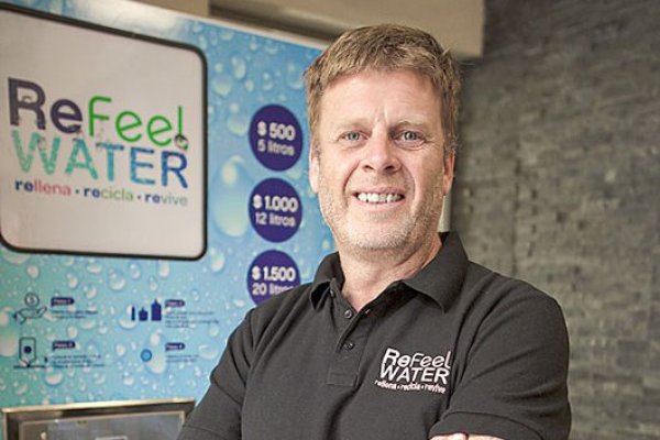 Máquinas dispensadoras de agua purificada a granel aterrizan en el mercado residencial