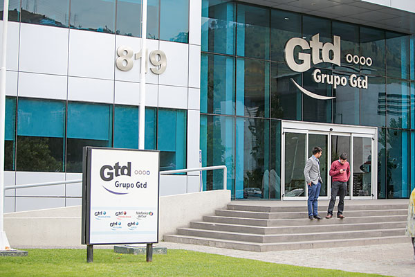 Tribunal Ambiental declara admisible recurso legal contra despliegue de fibra óptica de GTD