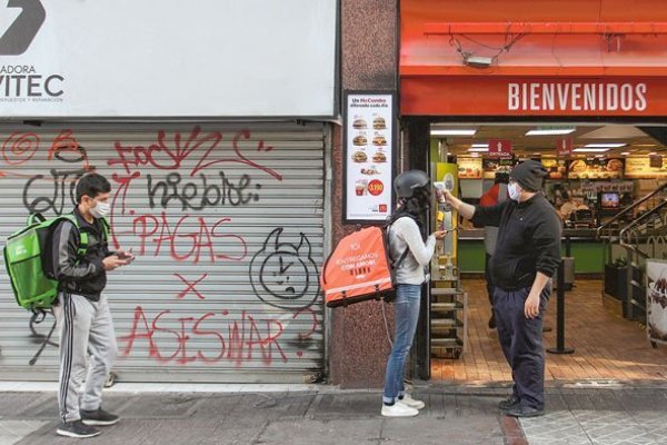 Los argumentos que expusieron Uber y Beat para negar la existencia de un vínculo laboral con sus conductores