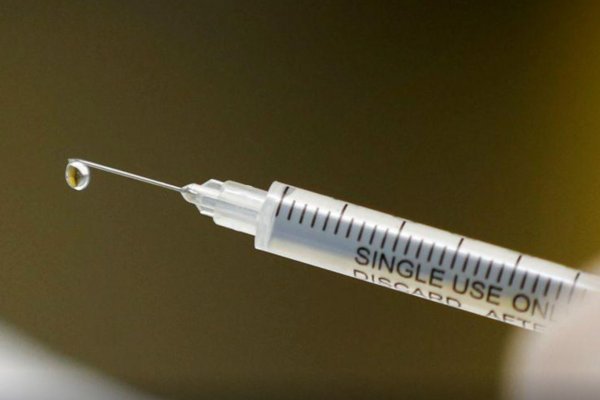 Johnson & Johnson: revisar la enfermedad que pausó ensayos de vacuna contra el coronavirus podría llevar días