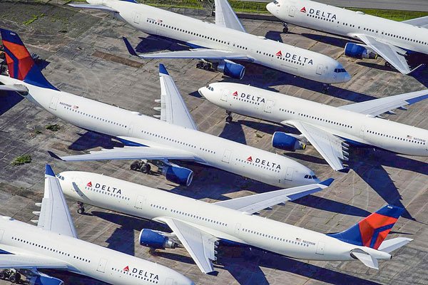 <p>La aerolínea tiene previsto retrasar la entrega de 200 aeronaves este año. Foto: Reuters</p>