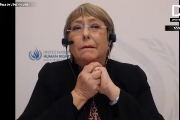 <p>Ahora en DF: Bachelet confirma que este domingo votará "apruebo" y "convención constitucional"</p>