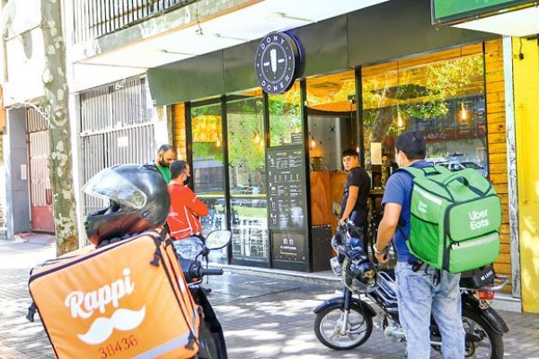Mesa sobre trabajadores de delivery concluye con propuestas de cambios legales