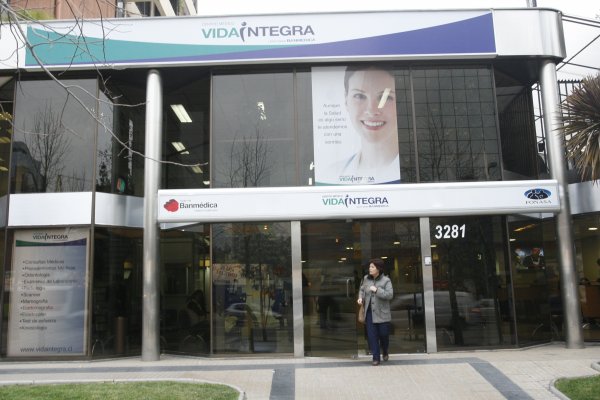 Holding Banmédica completa cierre de cuatro centros de Vidaintegra con reorganización de red de atención