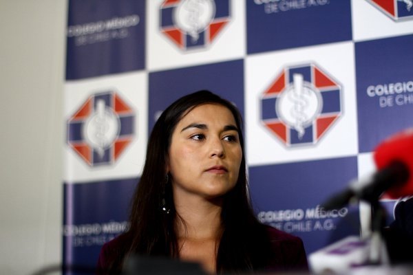 Izkia Siches entra a conflicto en CLC: “Es grave decisión del grupo económico que suspende atenciones para castigar a médicos”