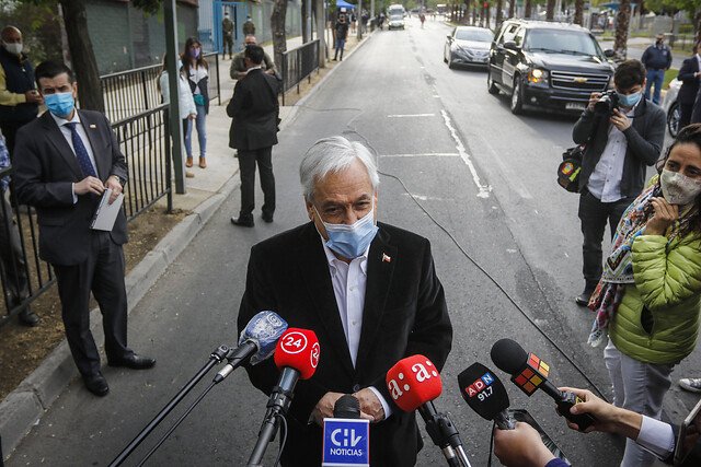 <p>Piñera tras ejercer el voto: "Cualquiera que sea el resultado no es el fin, es el comienzo del futuro"</p>