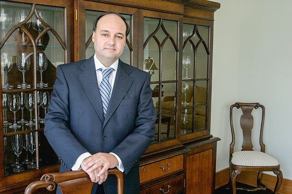 Histórico máximo ejecutivo de KPMG en Chile dejará la auditora por plan de sucesión. Ya hay candidatos para reemplazarlo